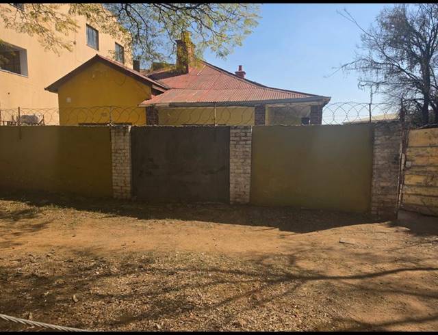 4 BEDROOM HOUSE FOR SALE IN TURFFONTEIN